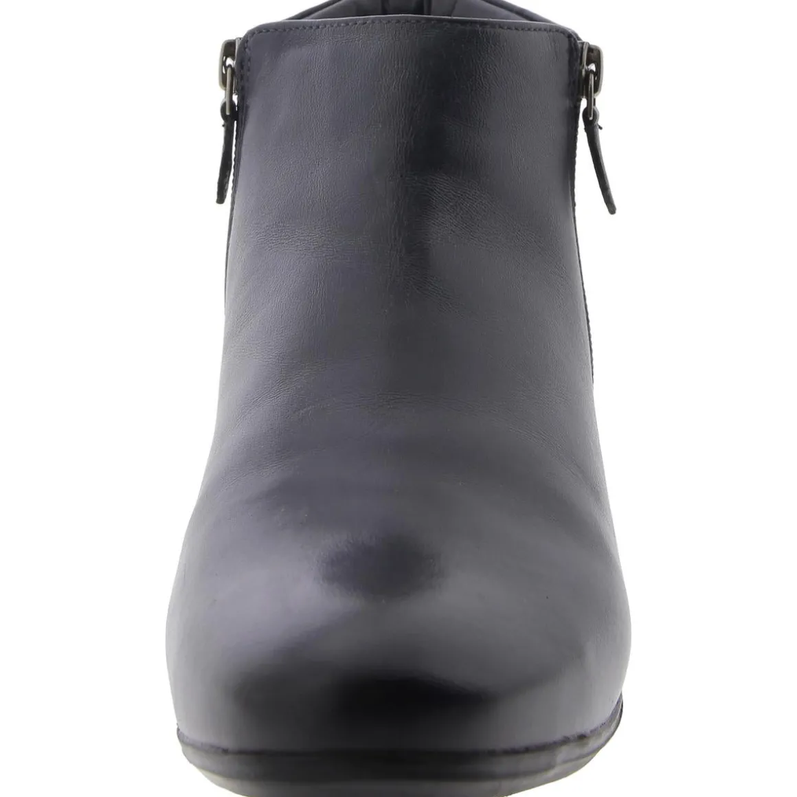 Aspen Leather Round Toe Ankle Boots