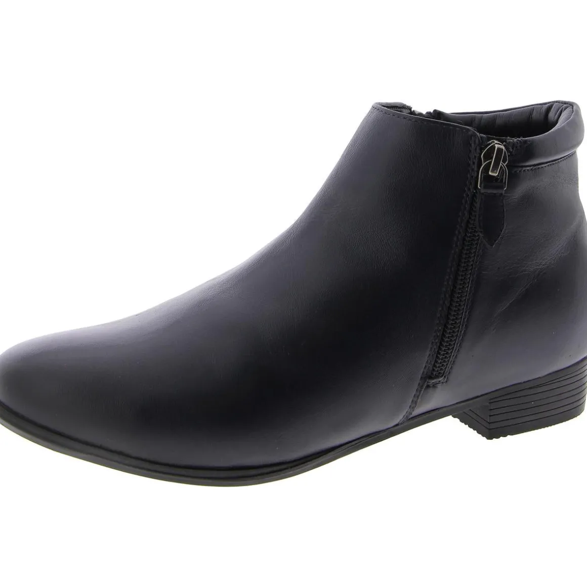 Aspen Leather Round Toe Ankle Boots
