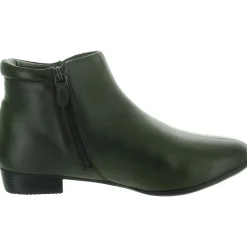 Aspen Leather Round Toe Ankle Boots