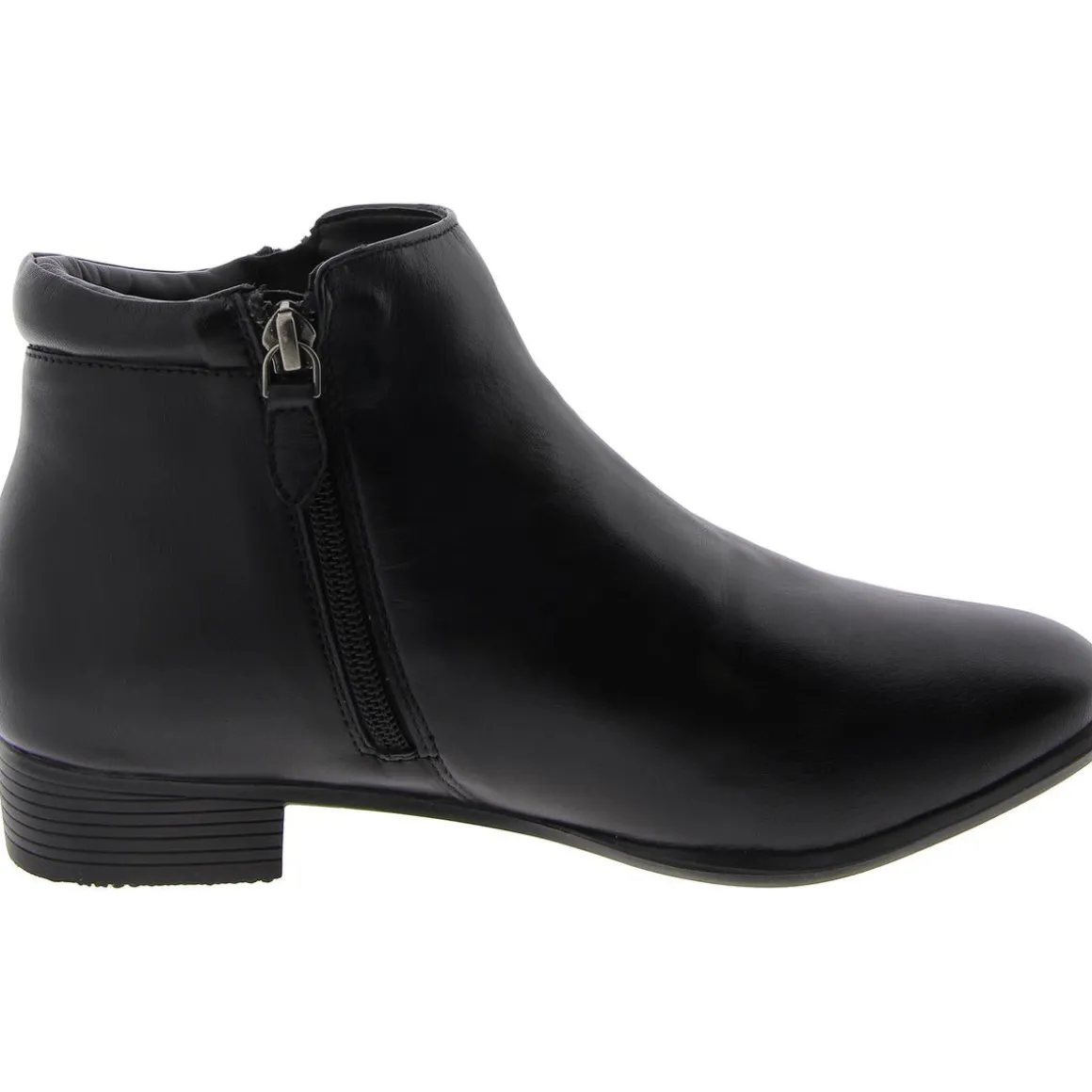 Aspen Leather Round Toe Ankle Boots