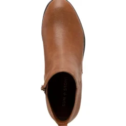 Cadee Faux Leather Zipper Ankle Boots