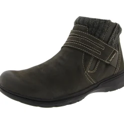 CARLEIGH LANE Cushioned Footbed Casual Ankle Boots