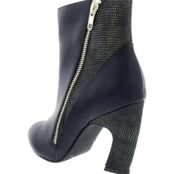 Cirque Pointed Toe Zip-Up Ankle Boots