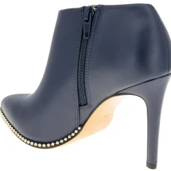 Hadix 2 Studded Faux Leather Booties