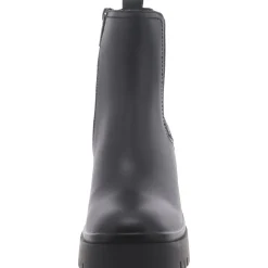 Leather Lugged Sole Ankle Boots