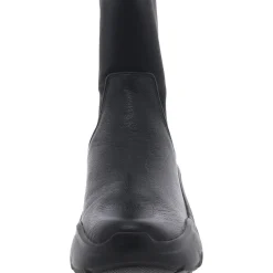 Oaklee Water Resistant Leather Ankle Boots