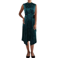 Petites Velvet Sleeveless Fit & Flare Dress