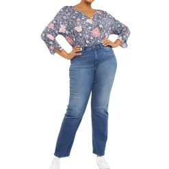 Plus Relaxed Light Wash Straight Leg Jeans