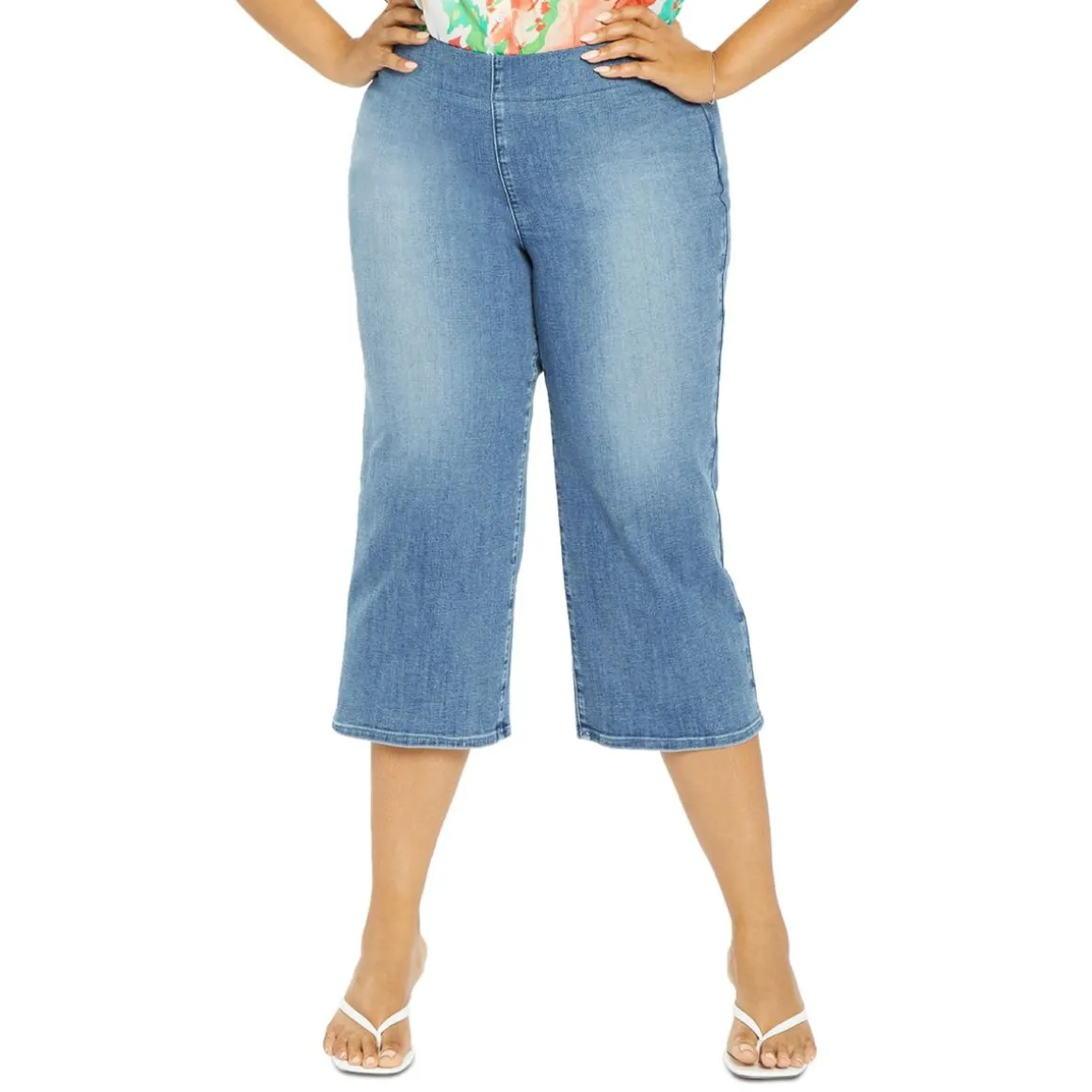Plus Slimming Pull-on Capri Jeans
