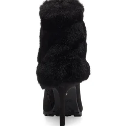 Rylie Pointed Toe Ankle Boots