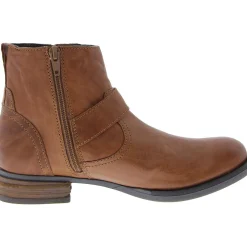 Sanja 16 Leather Buckle Ankle Boots