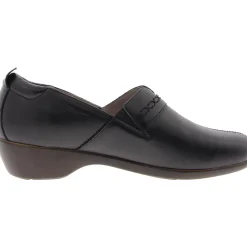 Solid Leather Flat Shoes