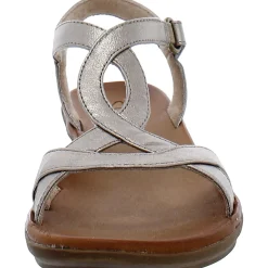 Solo Strappy Strappy Sandals