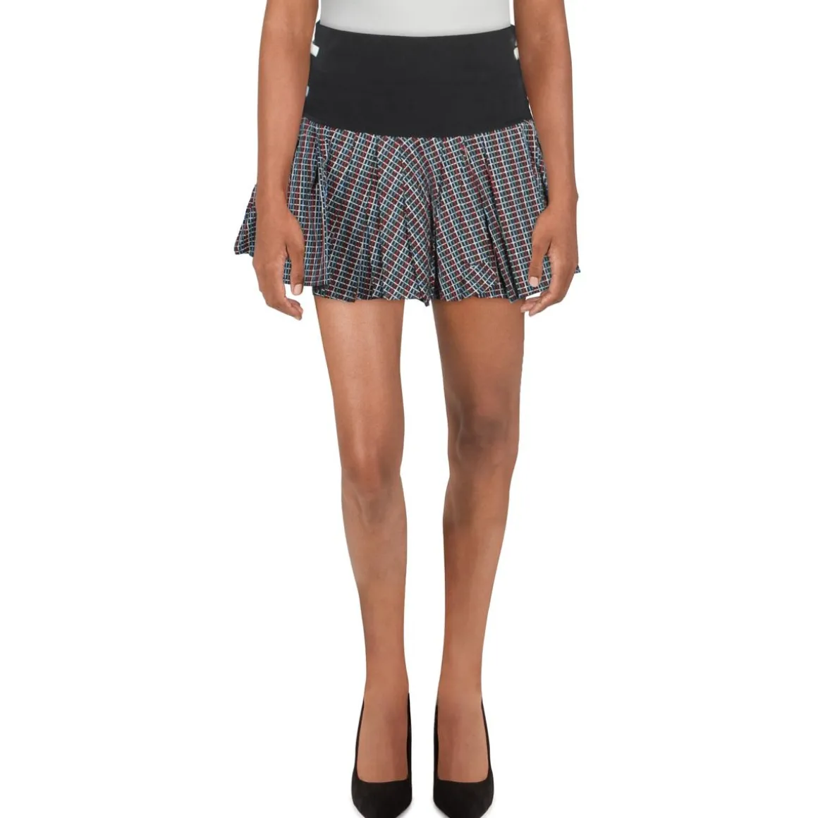 Textured Buckle Pleated Skirt